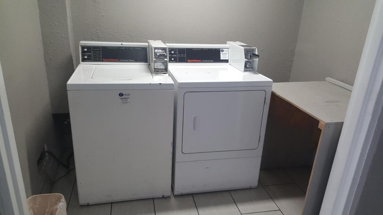 Regency Inn & Suites Pensacola Buitenkant foto