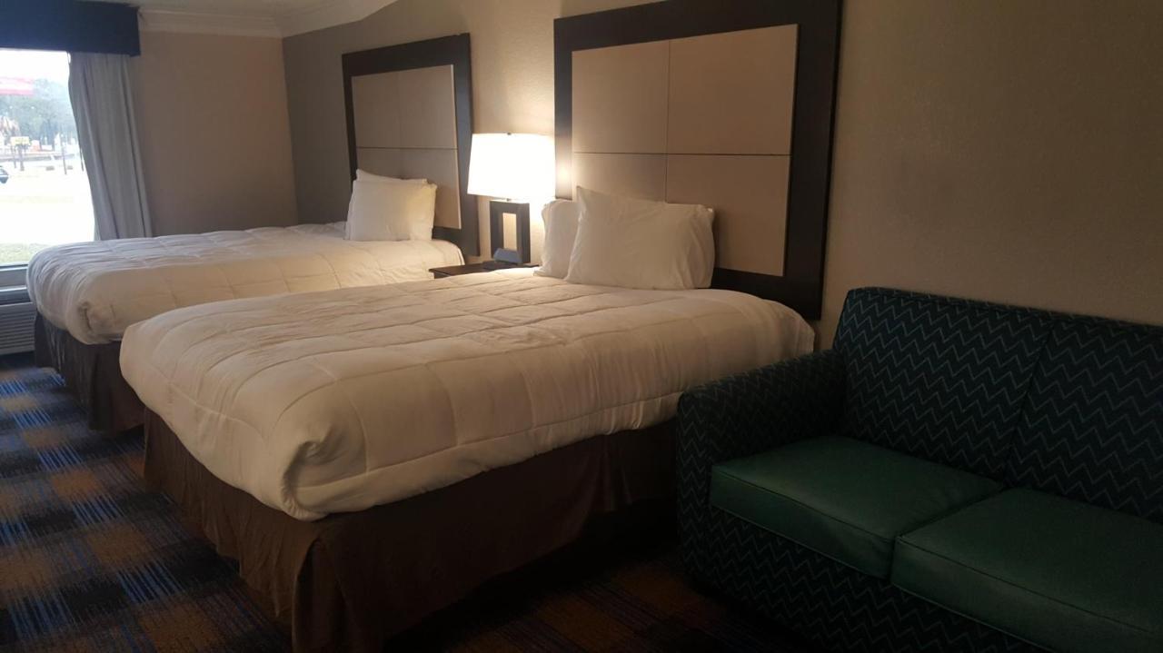 Regency Inn & Suites Pensacola Buitenkant foto